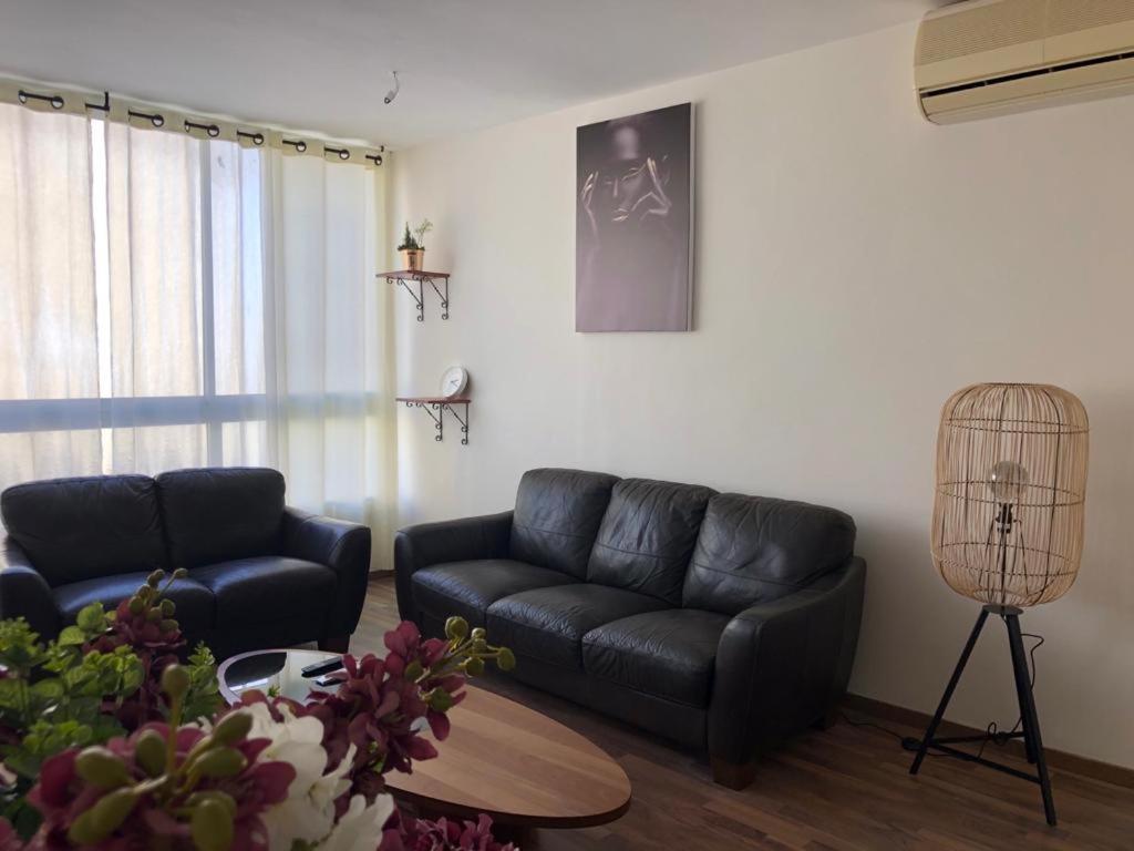 Sky Home Apartment Jabotinsky 8 Bat Yam Εξωτερικό φωτογραφία
