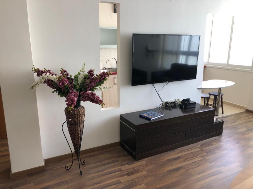 Sky Home Apartment Jabotinsky 8 Bat Yam Εξωτερικό φωτογραφία